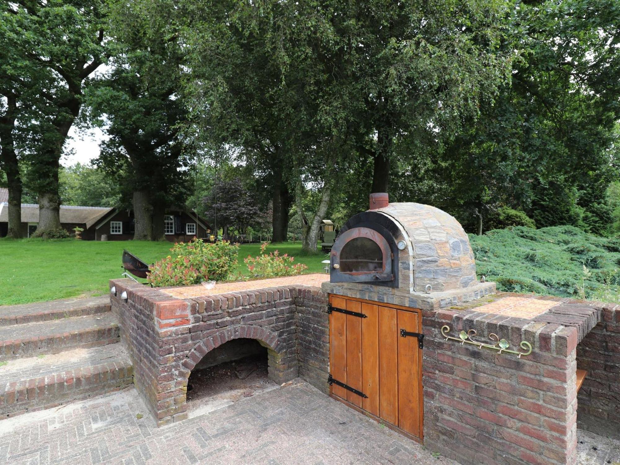 Villa On An Estate In Rheezerveen With Garden Esterno foto